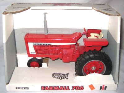 dec 10 farm toys 4 136.jpg (315043 bytes)