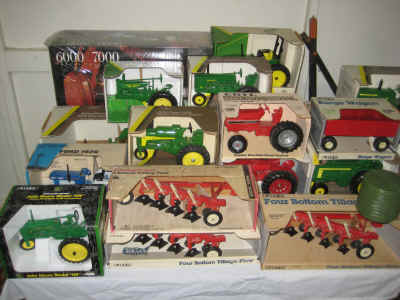 dec 10 farm toys 9 004.jpg (2088223 bytes)