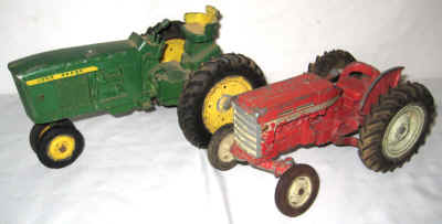 nov 14 toys 3 233.jpg (318035 bytes)