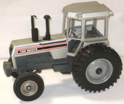 extra toys nov dec 024.jpg (311393 bytes)