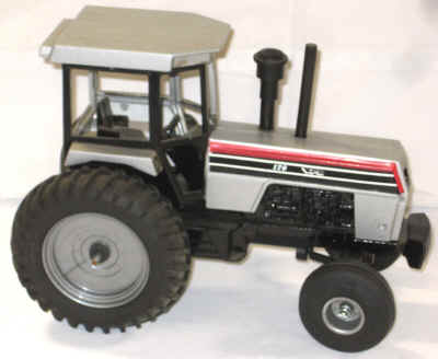 extra toys nov dec 026.jpg (309692 bytes)