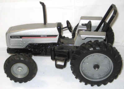 extra toys nov dec 033.jpg (314764 bytes)