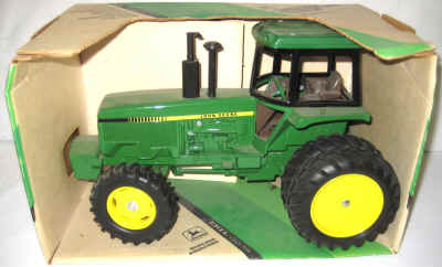 extra toys nov dec 043.jpg (404865 bytes)