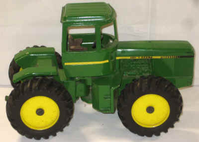 extra toys nov dec 062.jpg (362638 bytes)