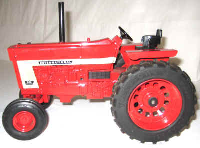 extra toys nov dec 186.jpg (364395 bytes)
