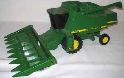 extra toys nov dec 221.jpg (296798 bytes)