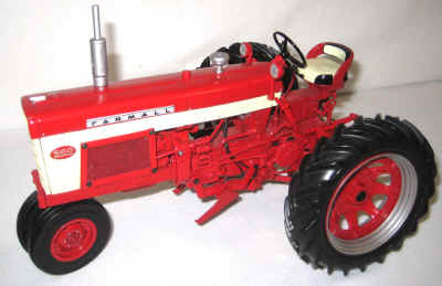 extra toys nov dec 224.jpg (369742 bytes)