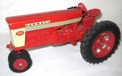 extra toys nov dec 226.jpg (277173 bytes)
