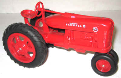extra toys nov dec 2 002.jpg (252544 bytes)