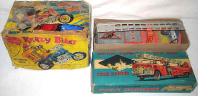extra toys nov dec 2 012.jpg (387445 bytes)