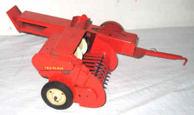 nov 18 toys 015.jpg (194396 bytes)