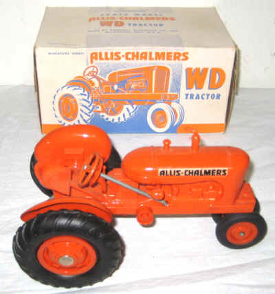 nov 18 toys 080.jpg (272687 bytes)