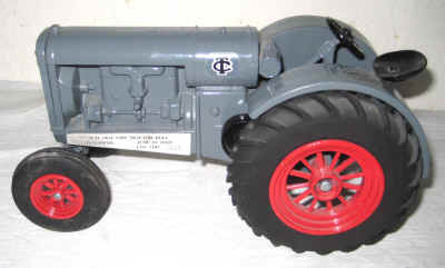 nov 18 toys 087.jpg (326227 bytes)