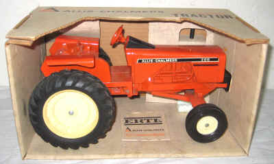 nov 18 toys 111.jpg (331456 bytes)