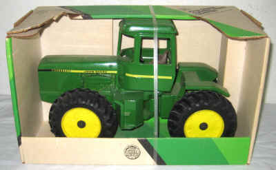 nov 18 toys 125.jpg (307325 bytes)