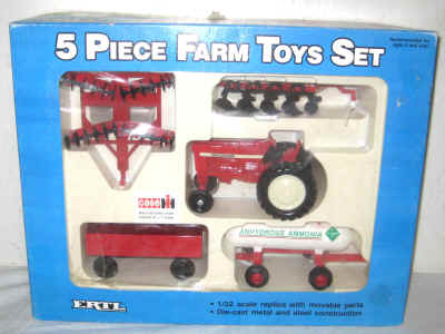 nov 18 toys 131.jpg (363298 bytes)