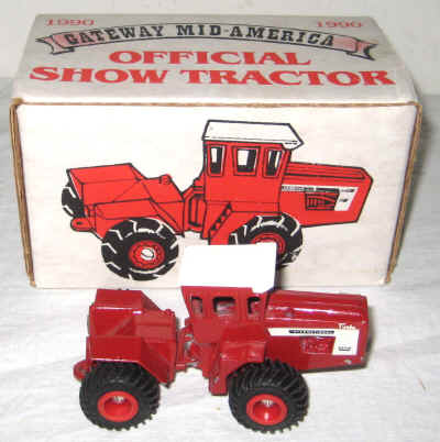 nov 18 toys 137.jpg (239020 bytes)