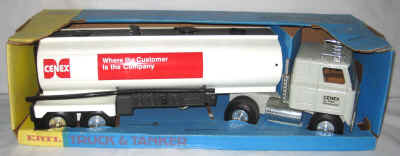 nov 18 toys 153.jpg (271756 bytes)