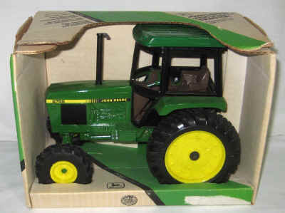 nov 18 toys 181.jpg (229098 bytes)