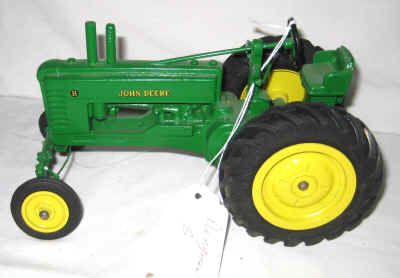 nov 18 toys 236.jpg (267311 bytes)