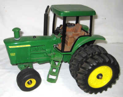 nov 18 toys 237.jpg (321515 bytes)