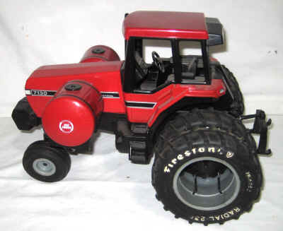 nov 18 toys 238.jpg (325823 bytes)