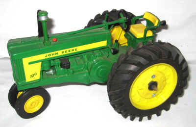nov 18 toys 2 001.jpg (243918 bytes)