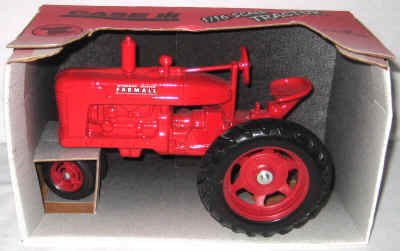 nov 18 toys 2 003.jpg (317314 bytes)