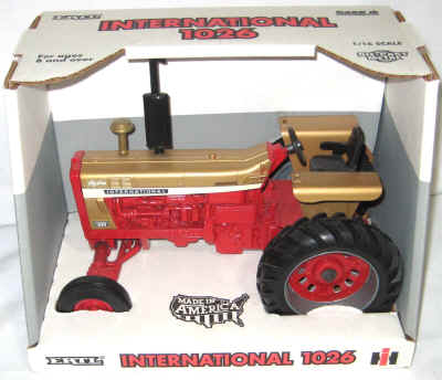 nov 18 toys 2 048.jpg (254444 bytes)