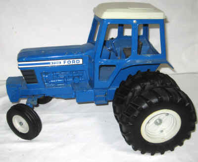 nov 18 toys 2 050.jpg (323656 bytes)