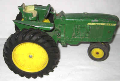 nov 18 toys 2 067.jpg (212704 bytes)
