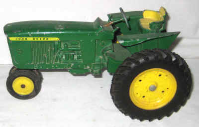 nov 18 toys 2 068.jpg (168331 bytes)