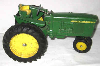 nov 18 toys 2 071.jpg (205398 bytes)