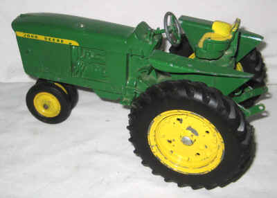 nov 18 toys 2 074.jpg (218819 bytes)