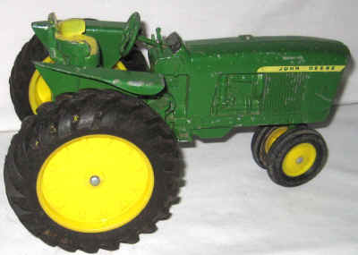 nov 18 toys 2 076.jpg (192553 bytes)