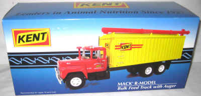 nov 18 toys 2 090.jpg (323045 bytes)