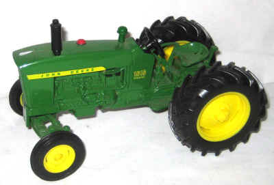 nov 18 toys 2 097.jpg (145075 bytes)