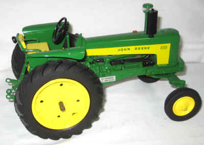 nov 18 toys 2 137.jpg (312973 bytes)