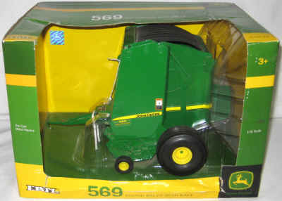 nov 18 toys 2 158.jpg (278972 bytes)
