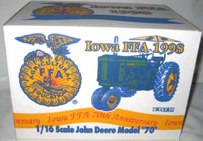 nov 18 toys 2 164.jpg (379593 bytes)