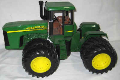 nov 18 toys 2 168.jpg (289224 bytes)