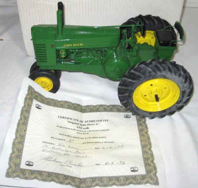 nov 18 toys 2 174.jpg (363913 bytes)