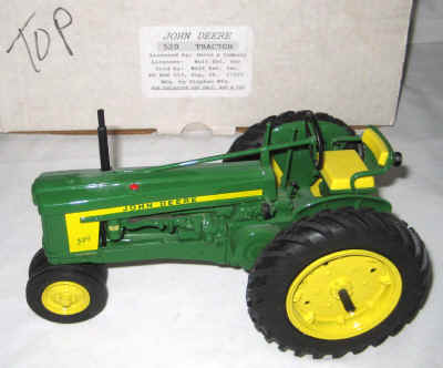 nov 18 toys 2 186.jpg (268260 bytes)