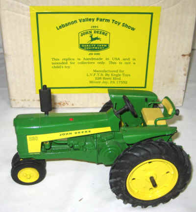 nov 18 toys 2 187.jpg (296887 bytes)