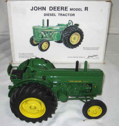 nov 18 toys 2 193.jpg (275684 bytes)