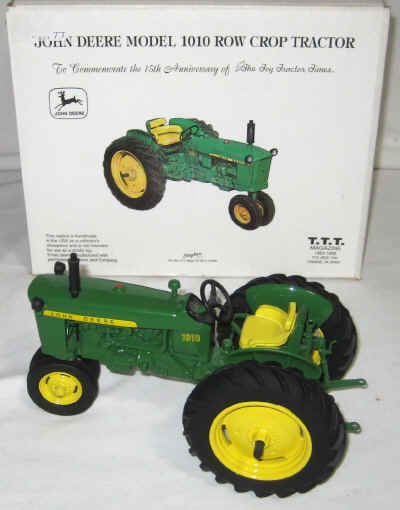 nov 18 toys 2 194.jpg (218554 bytes)