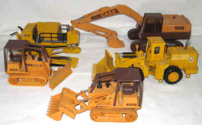 nov 18 toys 2 198.jpg (286730 bytes)