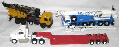 nov 18 toys 2 202.jpg (207218 bytes)