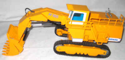 nov 18 toys 2 203.jpg (192783 bytes)