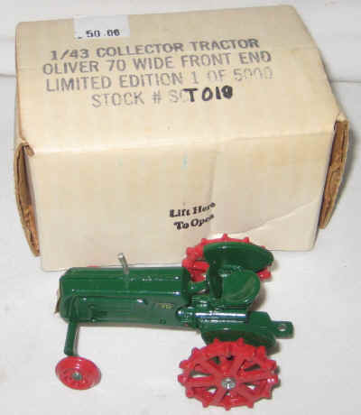nov 18 toys 2 255.jpg (165421 bytes)